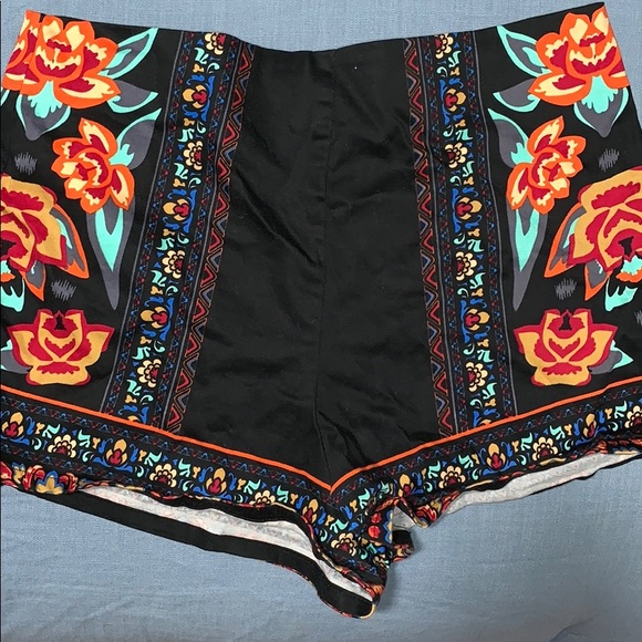 Colorful Shorts - Picture 1 of 2